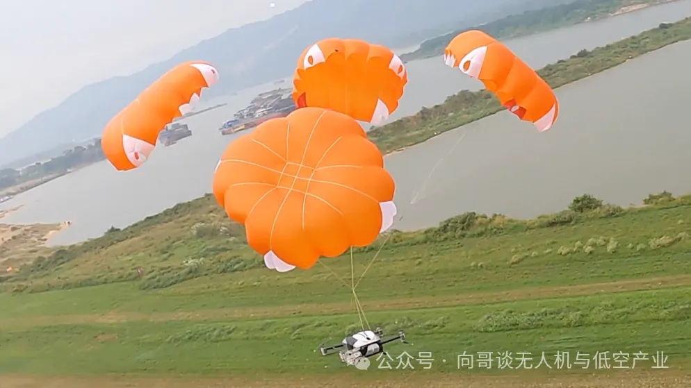 降落傘將是無人機(jī)標(biāo)配嗎？看看行業(yè)標(biāo)桿大疆就知道了(圖5)